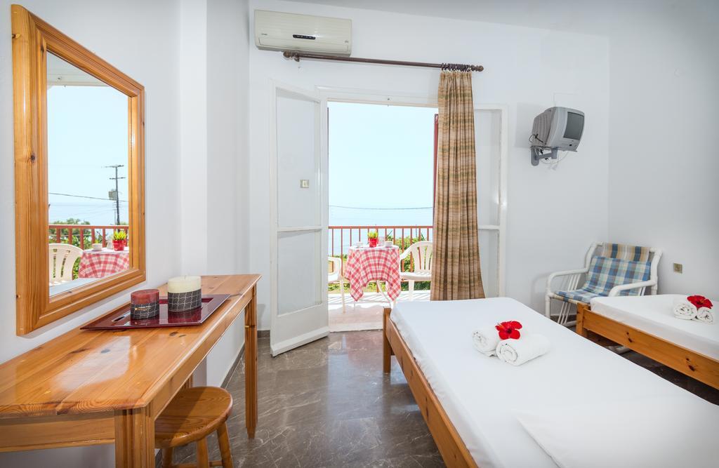 Tassos & Marios Apartments II Alykanas  Pokoj fotografie